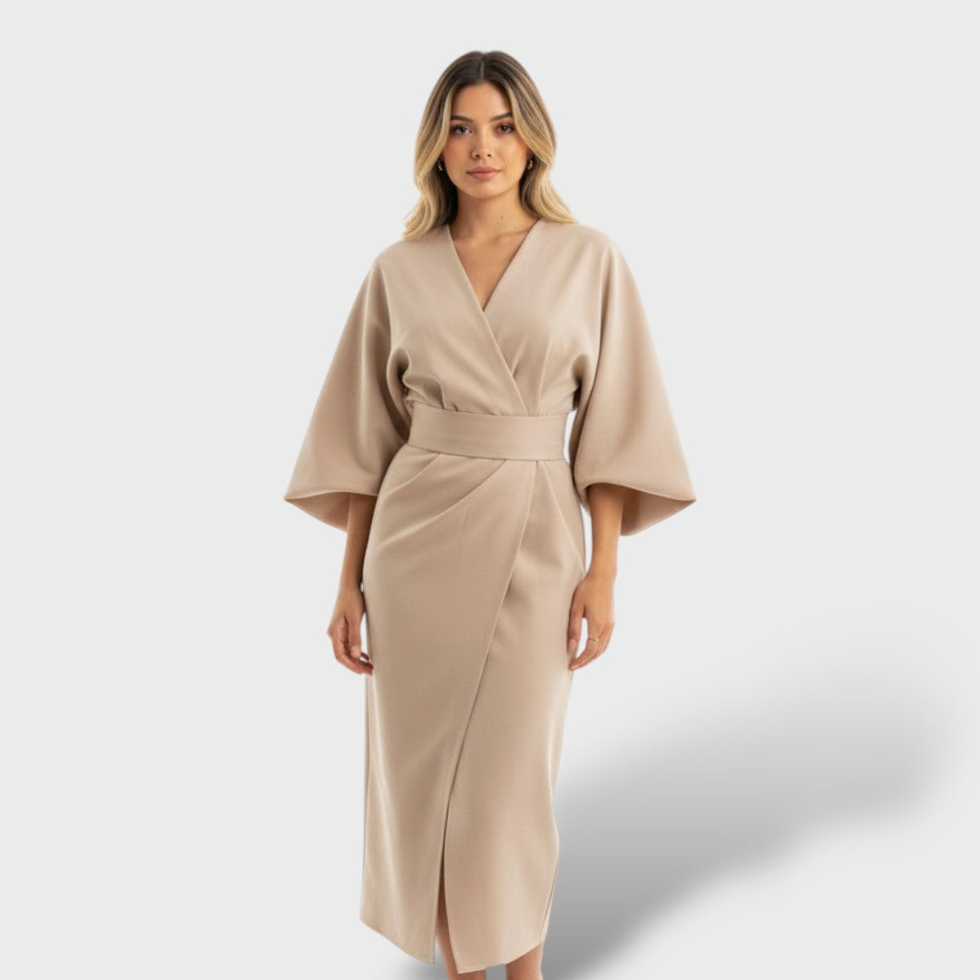 Elegant dress with puff sleeves